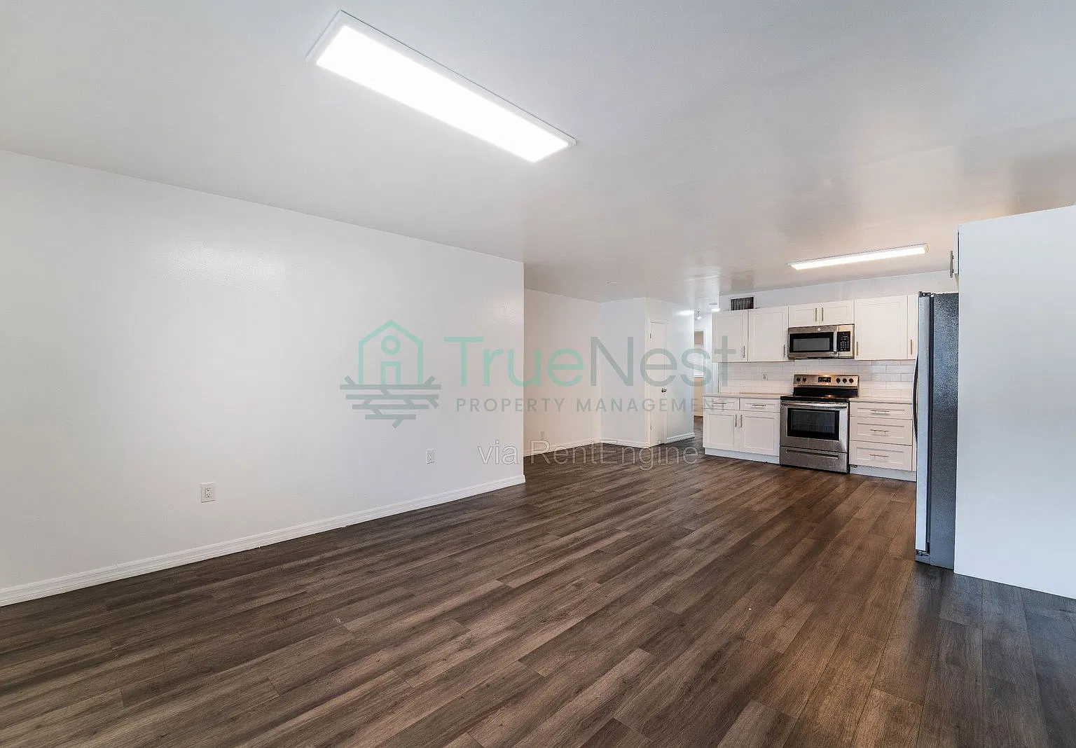 3 bed, 2.0 bath, $2,900 — Photo 2