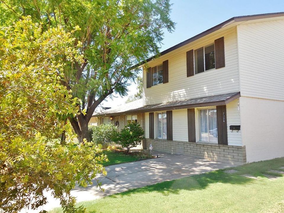 1st image of 2326 W Columbine Dr