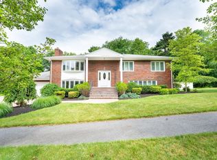 5 Albemarle Rd, Norwood, MA 02062