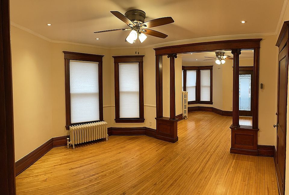 1st image of 2703 Harriet Ave #2