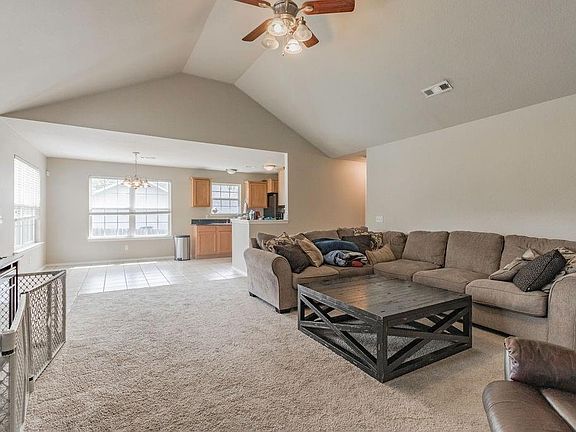 2nd image of 19 Dinton Cir