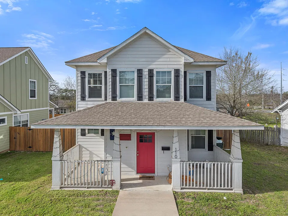 110 Fairway Dr
