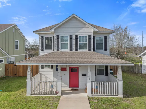 110 Fairway Dr, Bryan, TX 77801