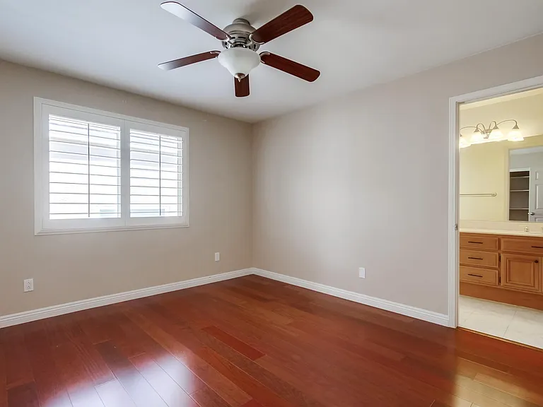 13945 Lewiston St — Photo 23