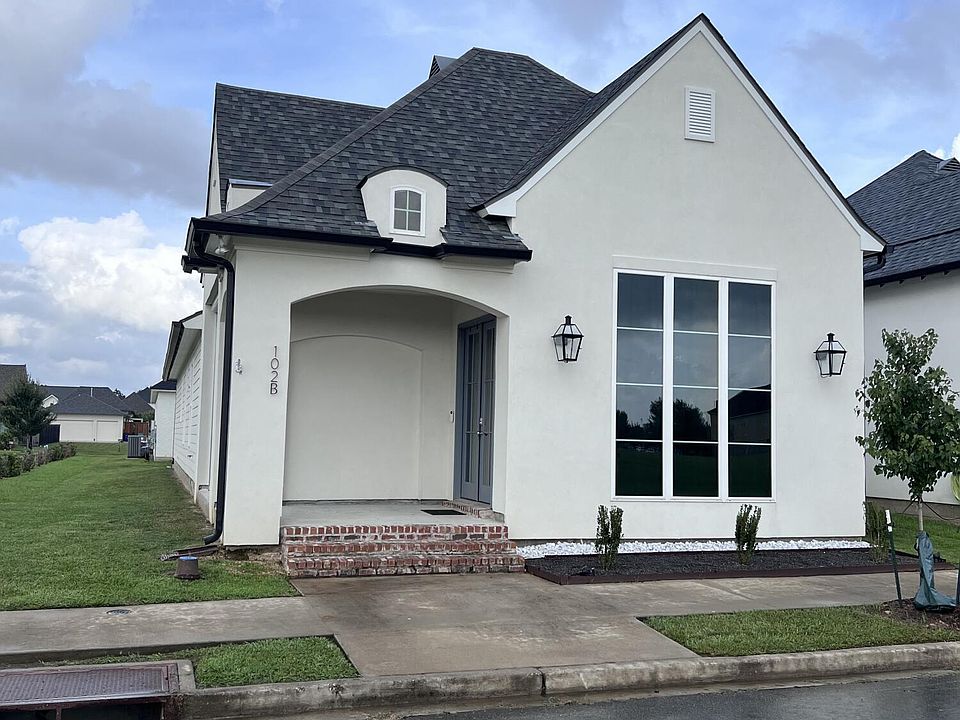 1st image of 102 Barbados Dr #B