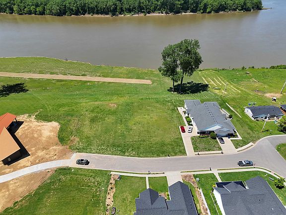2nd image of 1709 Rivers Edge Dr