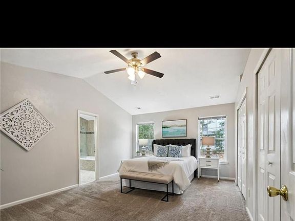 4th image of 204 Lynns Way