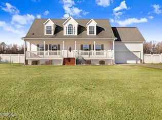 201 Dogwood Estates Ln, Goldsboro, NC 27534