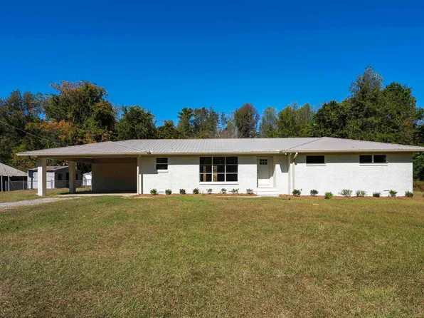 9389 Central Rd, Warrior, AL 35180