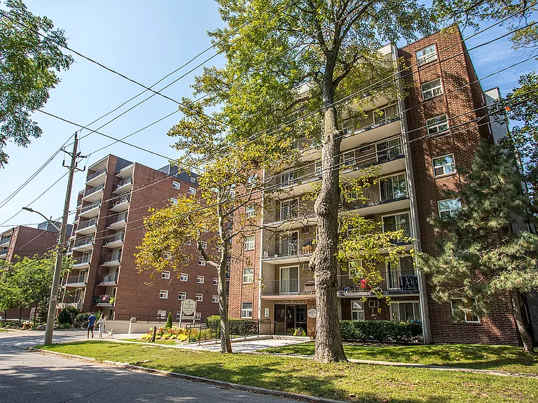 3150 Donnelly St — Photo 2