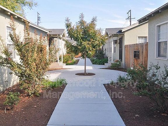 3rd image of 238 N Glenn Ave