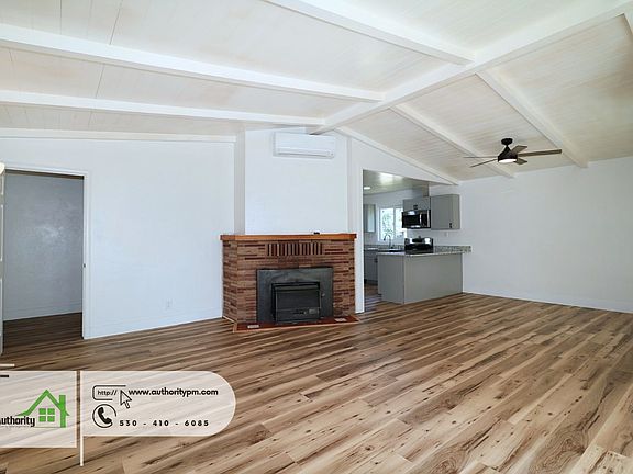 3rd image of 2216 Garden Ave