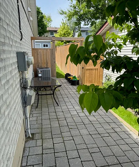 113 Cornerbrook Cres #2 — Photo 13