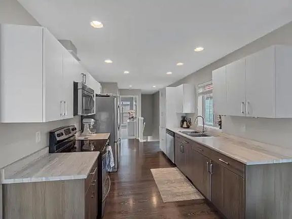 2nd image of 1850 Hugh Allan Dr #128