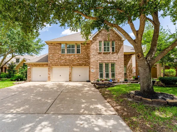 27014 Rockwood Park Ln, Cypress, TX 77433