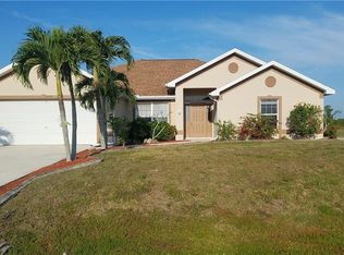 2220 NE 10th Ave, Cape Coral, FL 33909