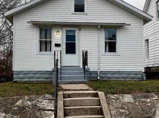 1730 Kendall St, South Bend, IN 46613