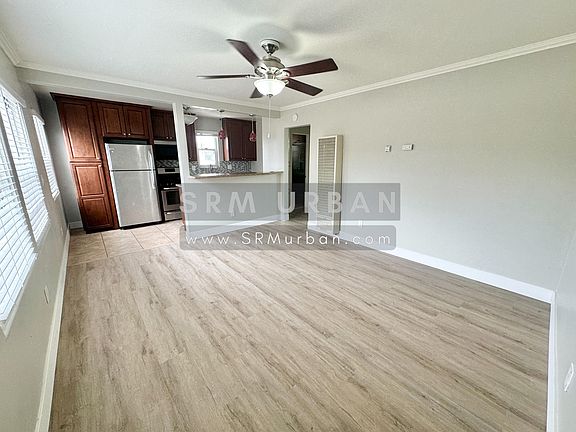 2nd image of 4165 Central Ave #4165