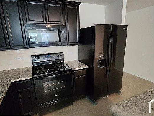 3rd image of 1240 Vernon Dr