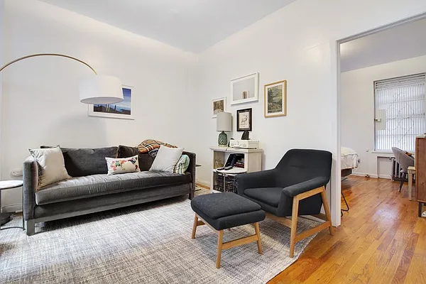 Rented by LG Fairmont Group | media 7