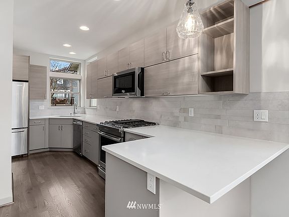 4th image of 2424 A NW 62nd Street