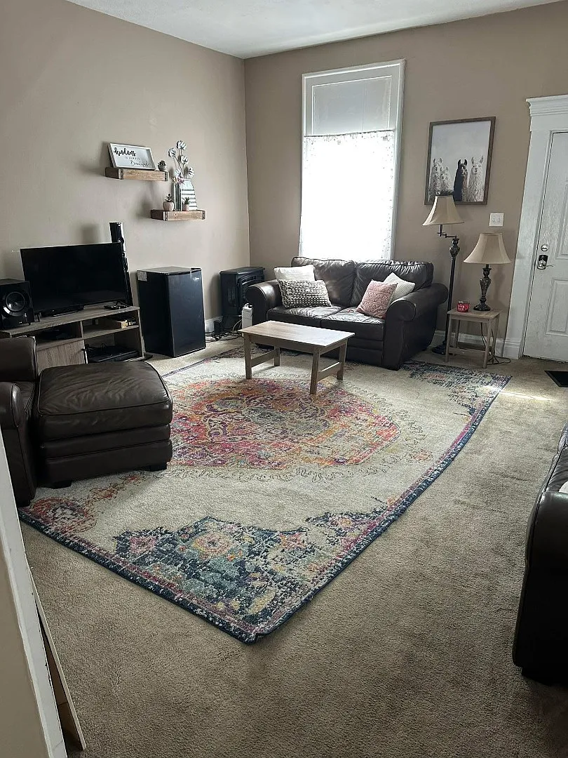 Spacious 5-Bed Home Near UC with InUnit Laundry — Photo 3