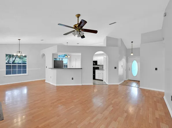 9687 Hersham Ct, Jacksonville, FL 32221