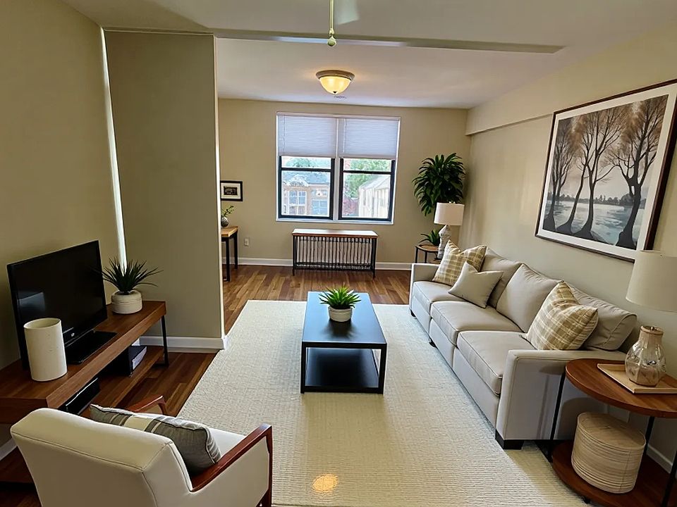 1st image of 8805 171st St APT 3B