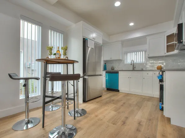 11732 Hamlin St, North Hollywood, CA 91606