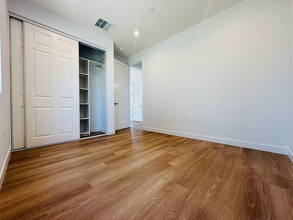5th image of 14527 Clark St #F