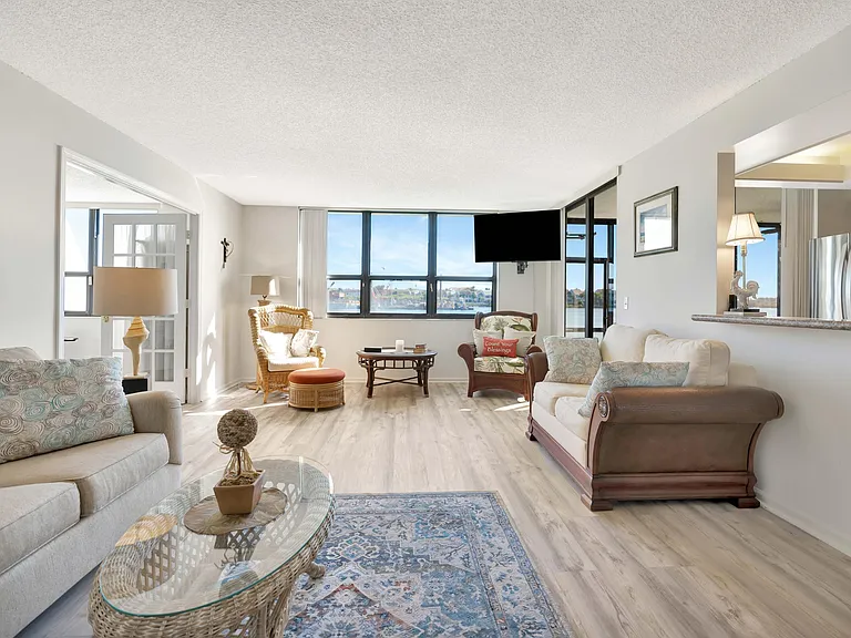 1542 Jupiter Cove Dr #104 — Photo 6