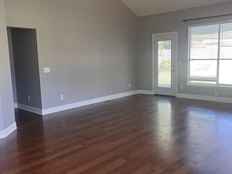 9327 Restover Ln — Photo 13