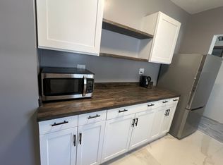 807 S 8th St, Goshen, IN 46526
