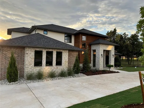 5017 Corner Brook Ln, Edmond, OK 73034