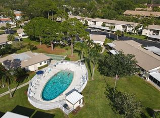2863 Swifton Dr APT 50, Sarasota, FL 34231