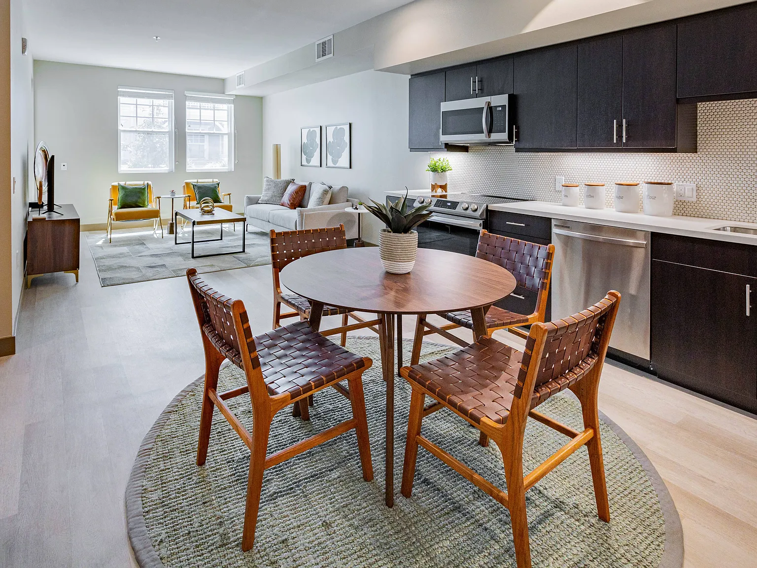 Bayswater Apartments — Photo 4