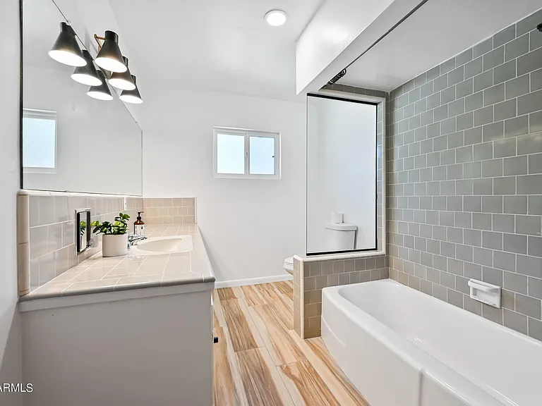 1226 W Rancho Dr — Photo 19