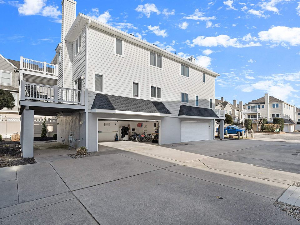 1st image of 304 E South Station Ave #304