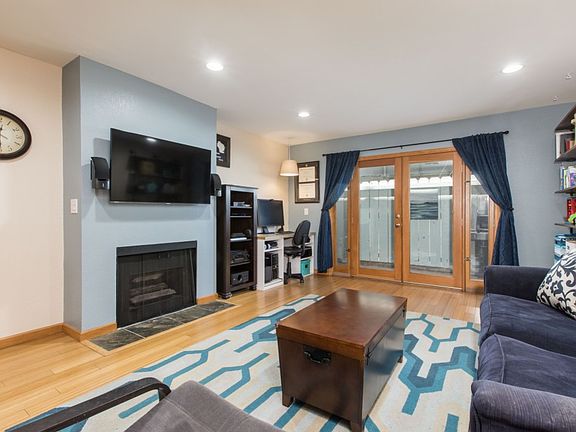 2nd image of 542 N Shelton St APT 4