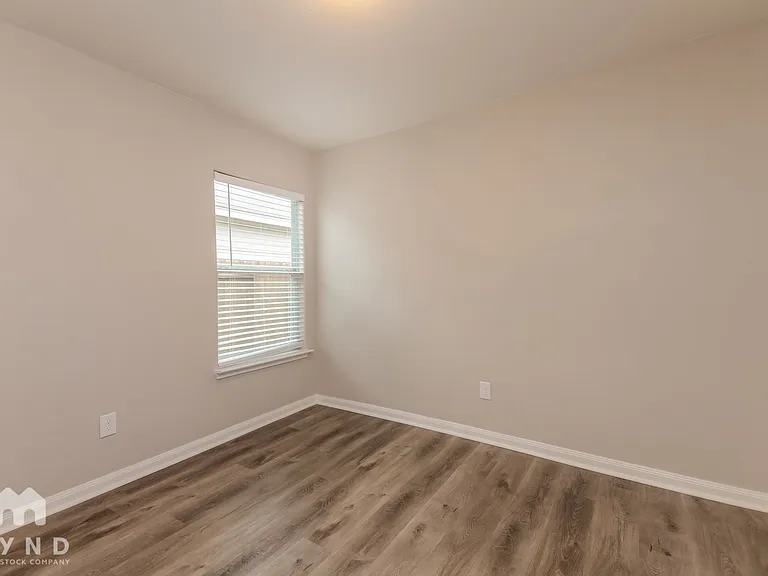 1014 Cottonwood Trl — Photo 12