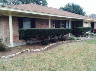2102 Pinemont St, Baytown, TX 77520