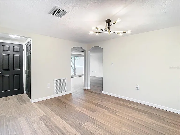 7414 Rockwood Dr — Photo 23