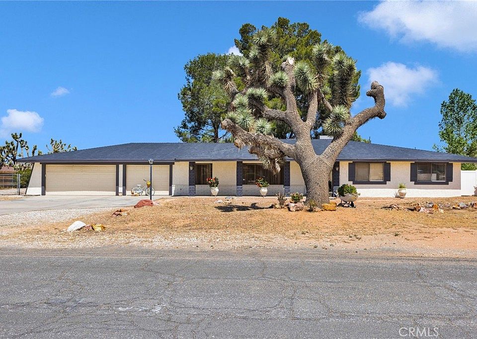 1st image of 20360 Eyota Rd