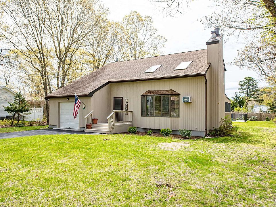 20 Long Lane, Hampton Bays, NY 11946 MLS 3475366 Zillow