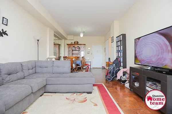 Sold by Keller Williams Realty Landmark II | media 11