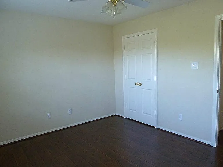 22554 Bristolwood Ct — Photo 19