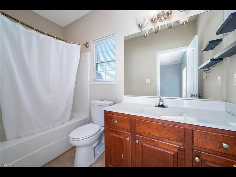 1107 Carver Ave — Photo 9