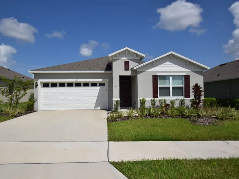 5215 Mahogany Dr — Photo 2