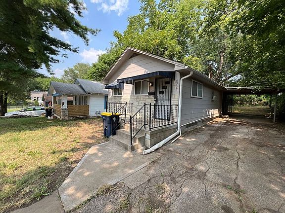 2nd image of 6939 S Benton Ave