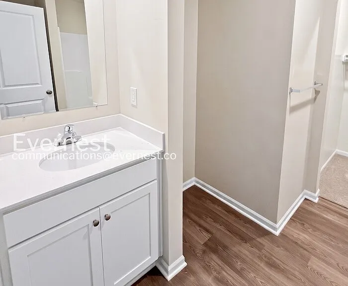 6911 Bellefontaine Ave — Photo 13